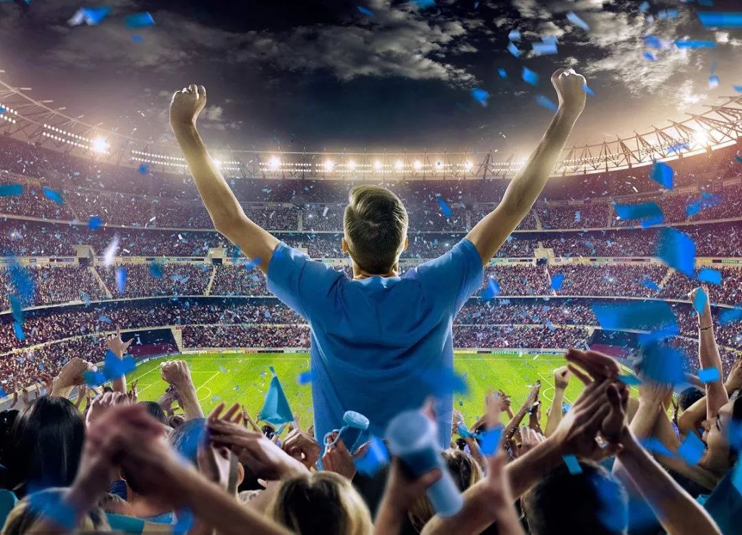 科莫0-0卡利亚里，平分秋色