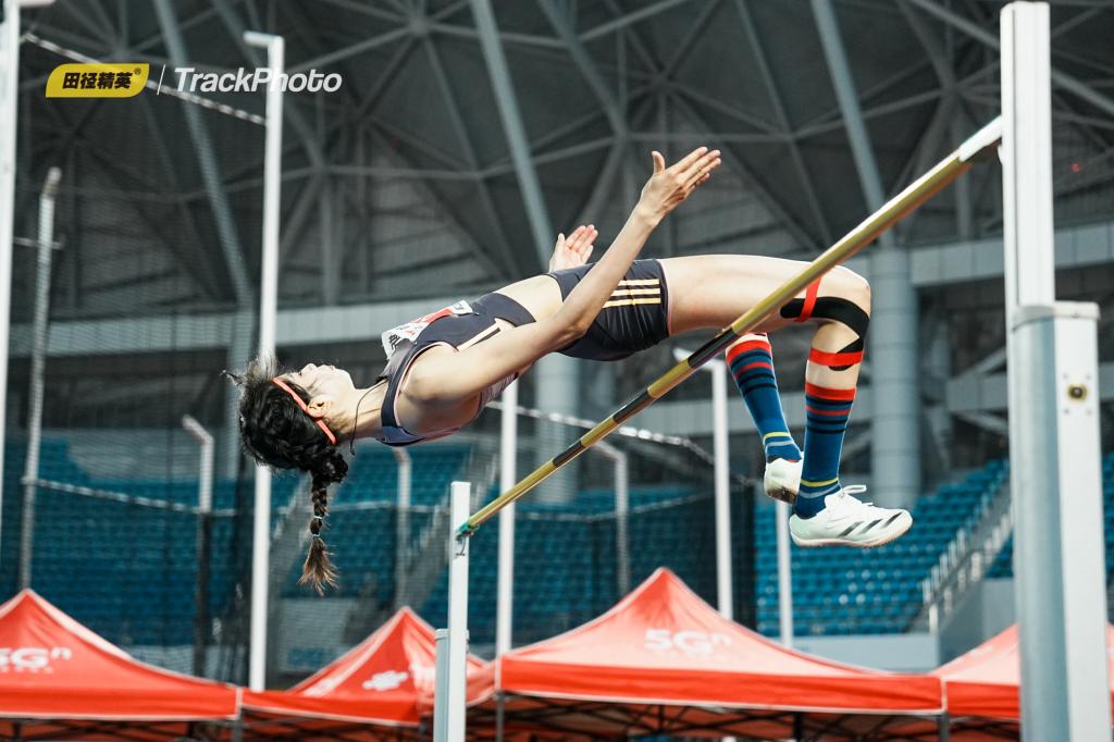 王俊杰10分3篮板&连续2场得分上双，赵维伦1篮板3助攻